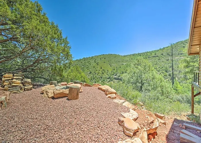 Deck & Mogollon Rim Views: Secluded *