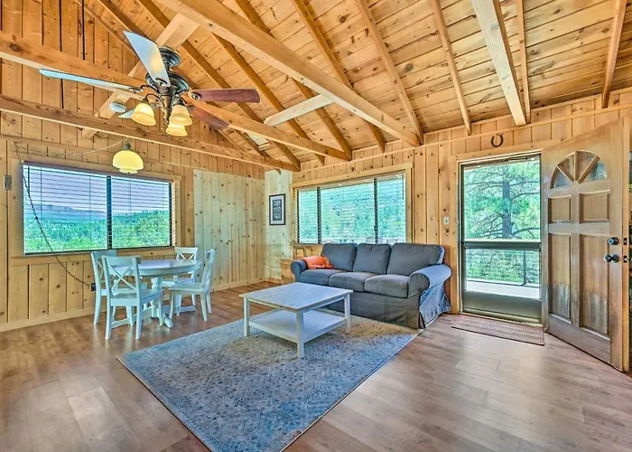 Deck & Mogollon Rim Views: Secluded Holiday home Payson