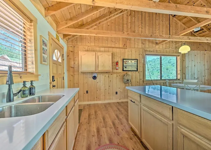 Holiday home Deck & Mogollon Rim Views: Secluded