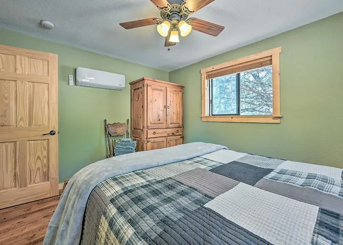 Holiday home Deck & Mogollon Rim Views: Secluded *